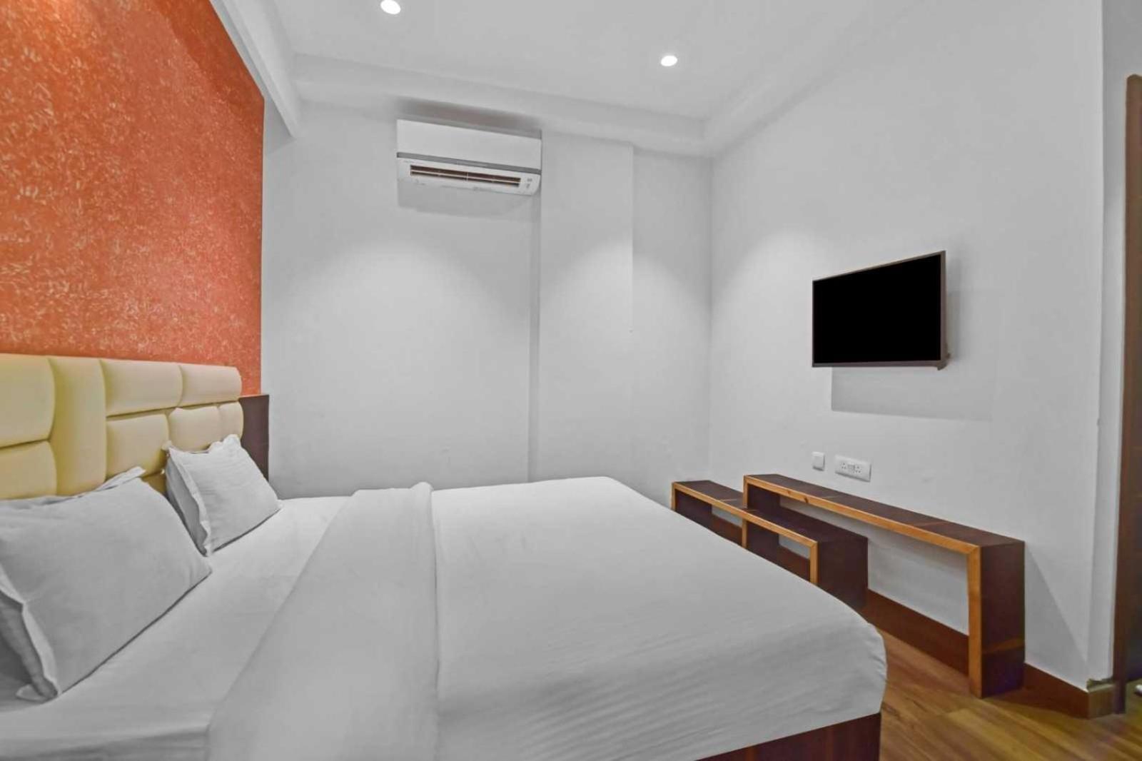 Collection O Hotel Karma Inn Dzsaipur Kültér fotó