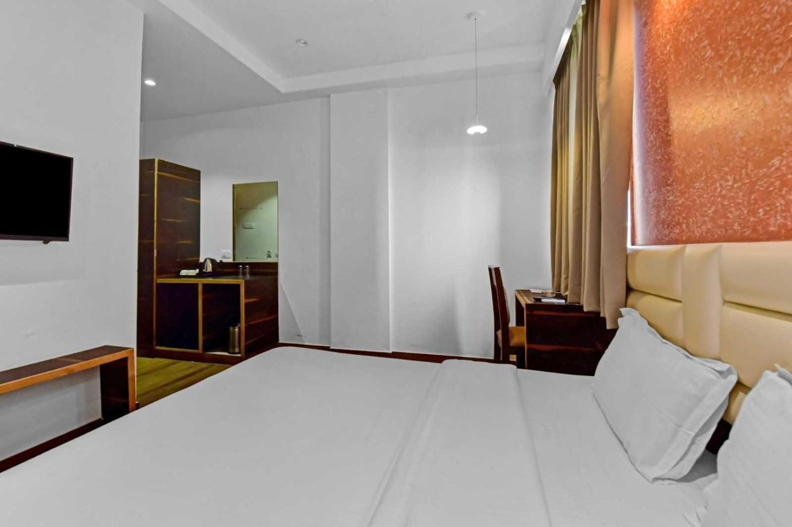 Collection O Hotel Karma Inn Dzsaipur Kültér fotó