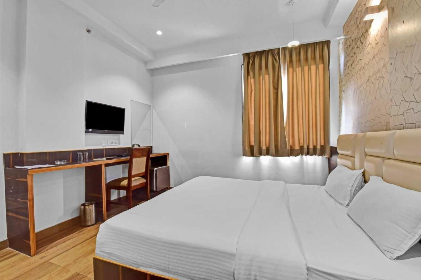 Collection O Hotel Karma Inn Dzsaipur Kültér fotó